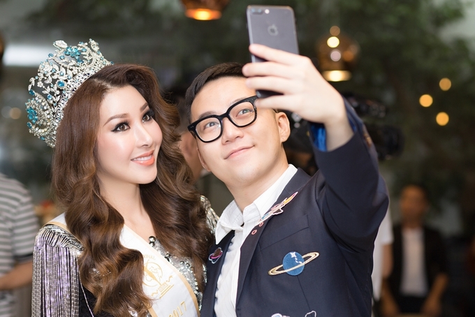 Ngọc Trinh, Hoa hậu Siêu quốc gia 2017 diện đầm tôn dáng